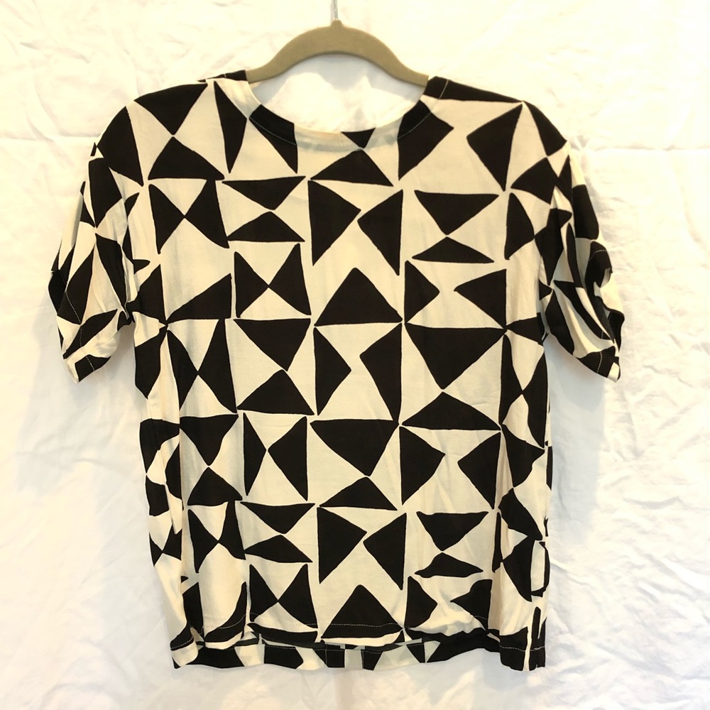 Loft Black and White Graphic Print Top